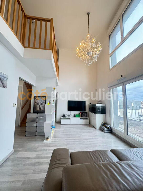 Appartement - 96 m² - 4 pièces