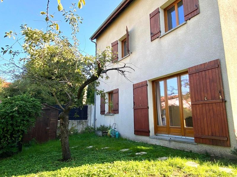 Maison - 138 m² - 6 pièces