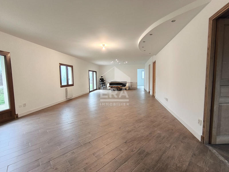 Maison - 151 m² - 4 pièces