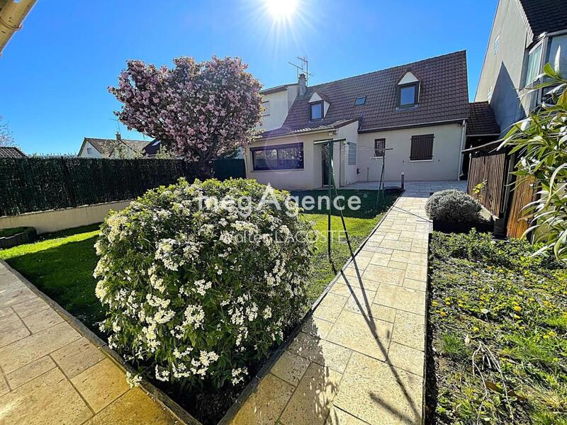 Maison - 135 m² - 6 pièces