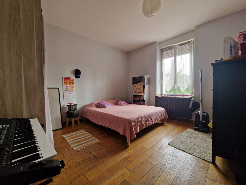 Immeuble - 184 m² - 9 pièces