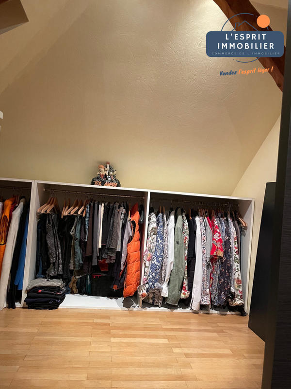 Appartement - 90 m² - 4 pièces