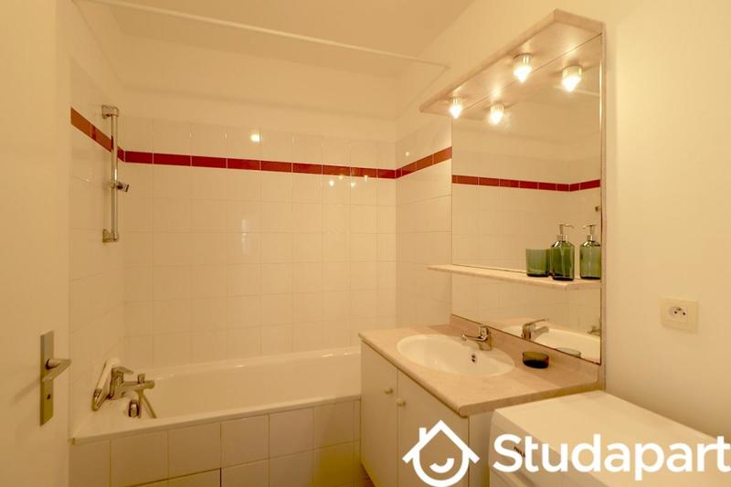 Chambre - 12 m² - 1 pièce