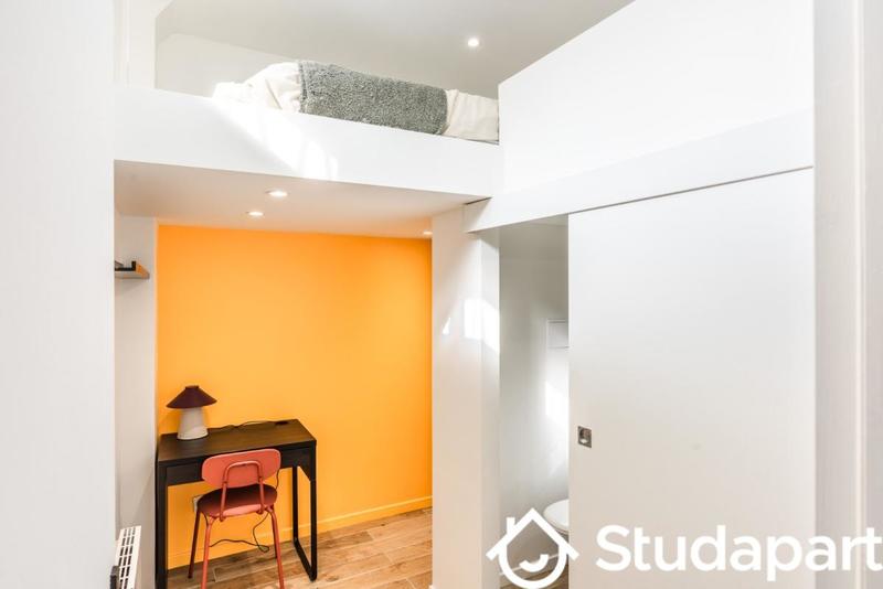 Chambre - 10 m² - 1 pièce