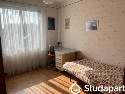 Chambre - 12 m² - 1 pièce