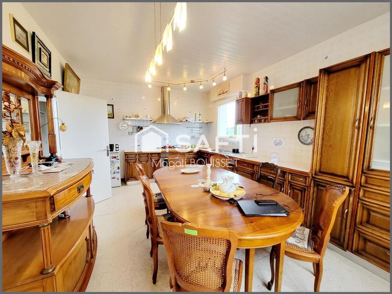 Maison - 160 m² - 6 pièces