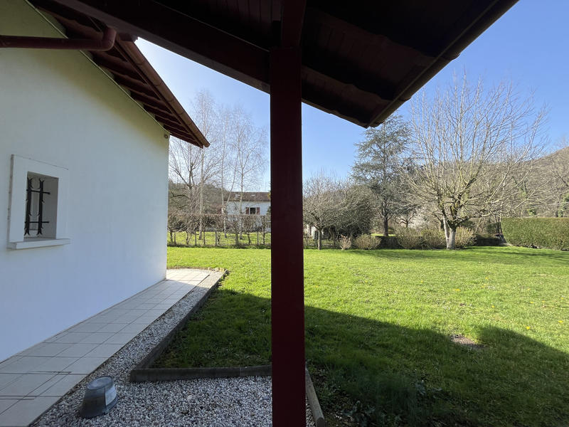 Maison - 265 m² - 10 pièces