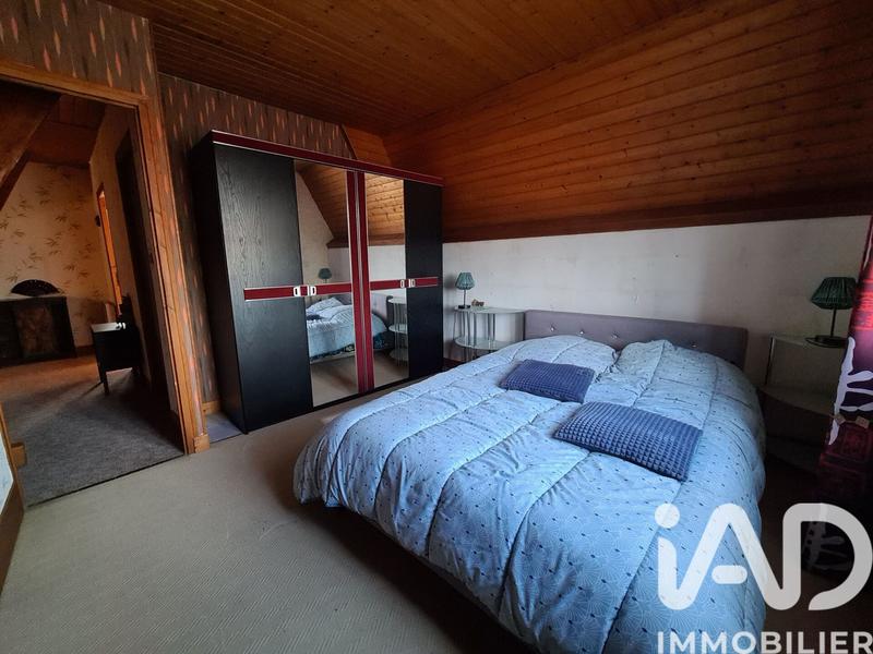 Maison - 200 m² - 8 pièces