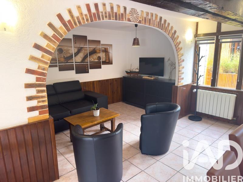 Maison - 374 m² - 17 pièces