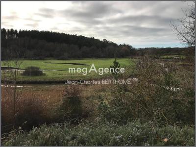 Terrain de loisirs - 8 835 m²