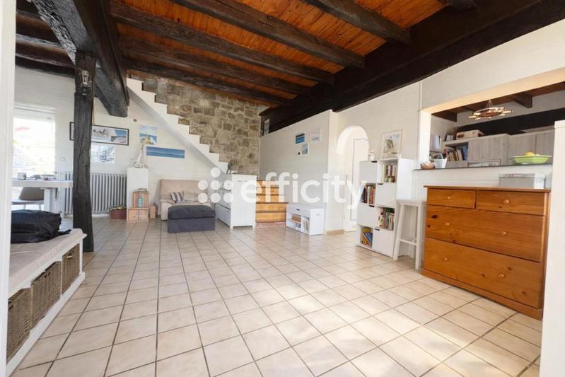 Maison - 177 m² - 7 pièces
