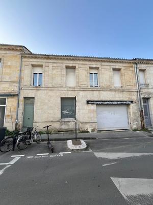 Parking / Garage - 12 m²