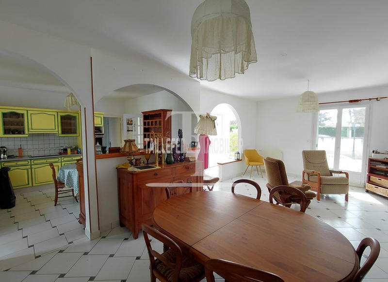 Maison - 190 m² - 6 pièces