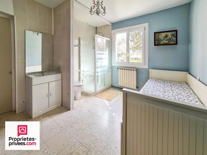 Villa - 100 m² - 5 pièces