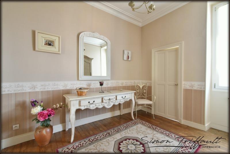 Maison - 246 m² - 10 pièces