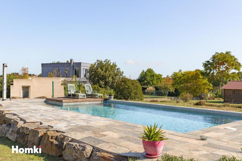 Maison - 214 m² - 7 pièces