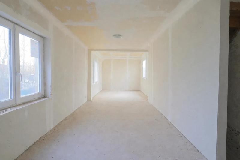 Maison - 280 m² - 8 pièces