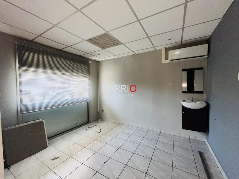 Local d'activités - 68 m²