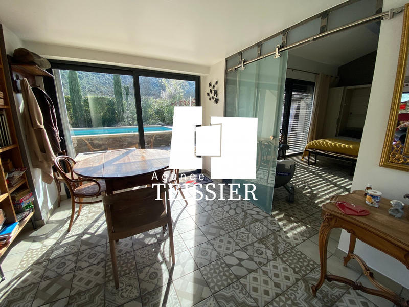 Maison - 165 m² - 8 pièces