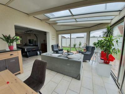 Pavillon - 145 m² - 6 pièces