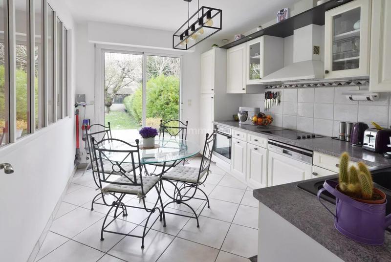 Maison - 150 m² - 8 pièces