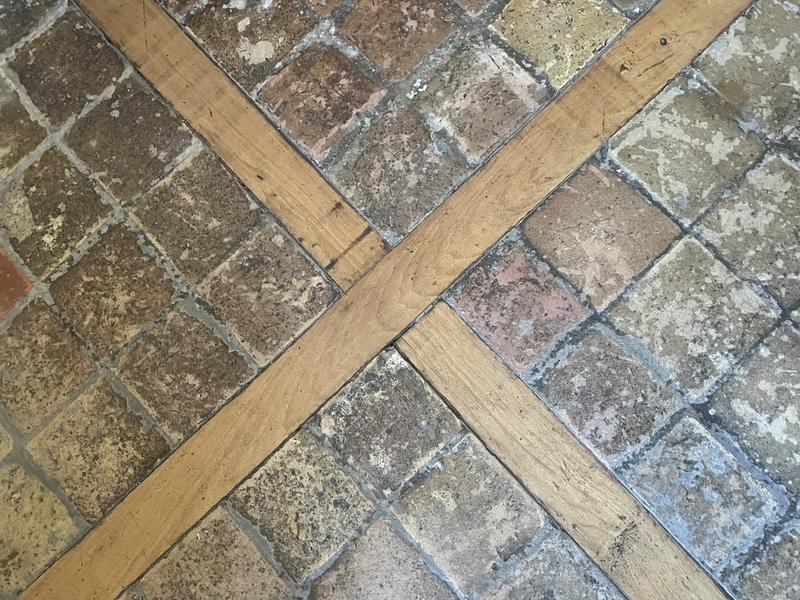 Mas - 896 m² - 25 pièces