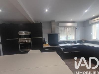 Maison - 93 m² - 4 pièces