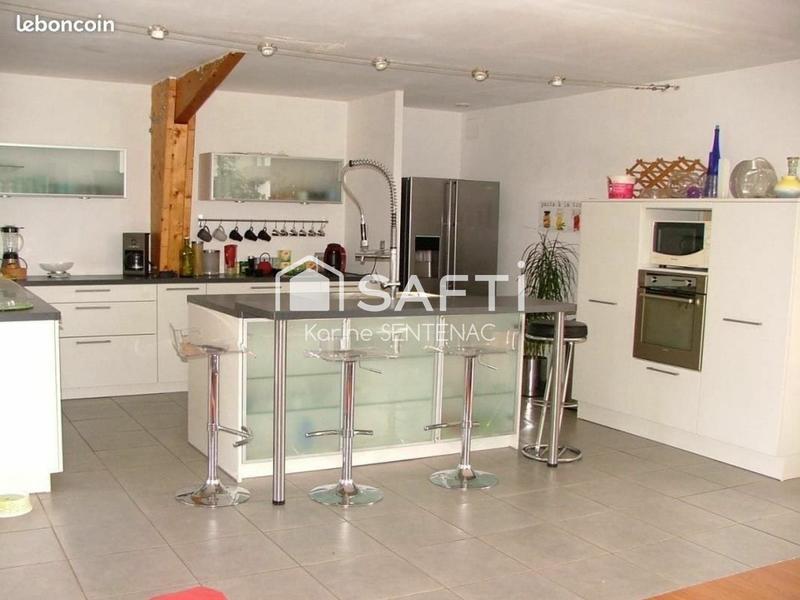 Loft - 175 m² - 5 pièces