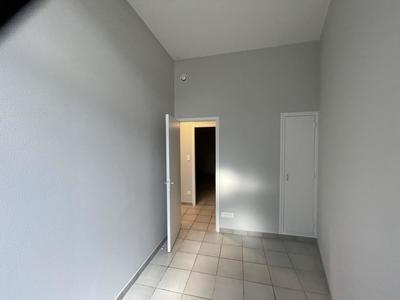 Bureau - 128 m² - 11 pièces