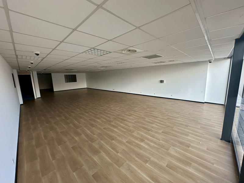 Local commercial - 300 m²