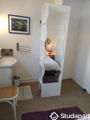 Chambre - 100 m² - 1 pièce