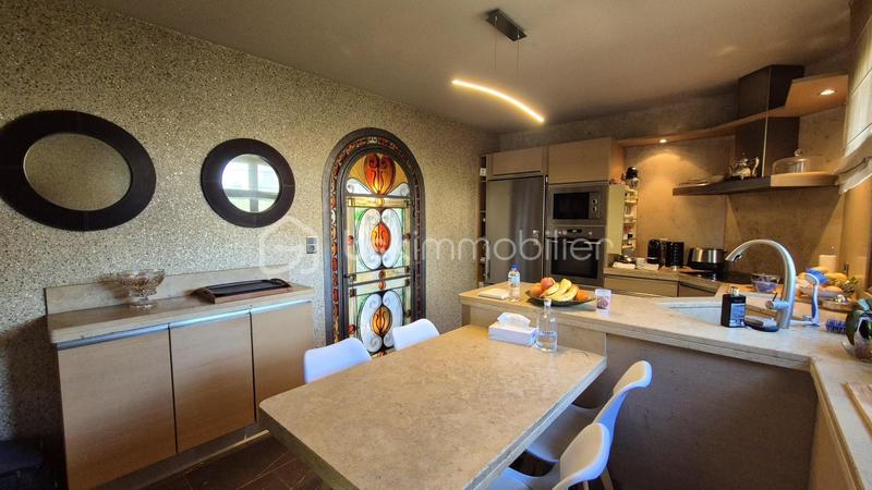 Villa - 137 m² - 5 pièces