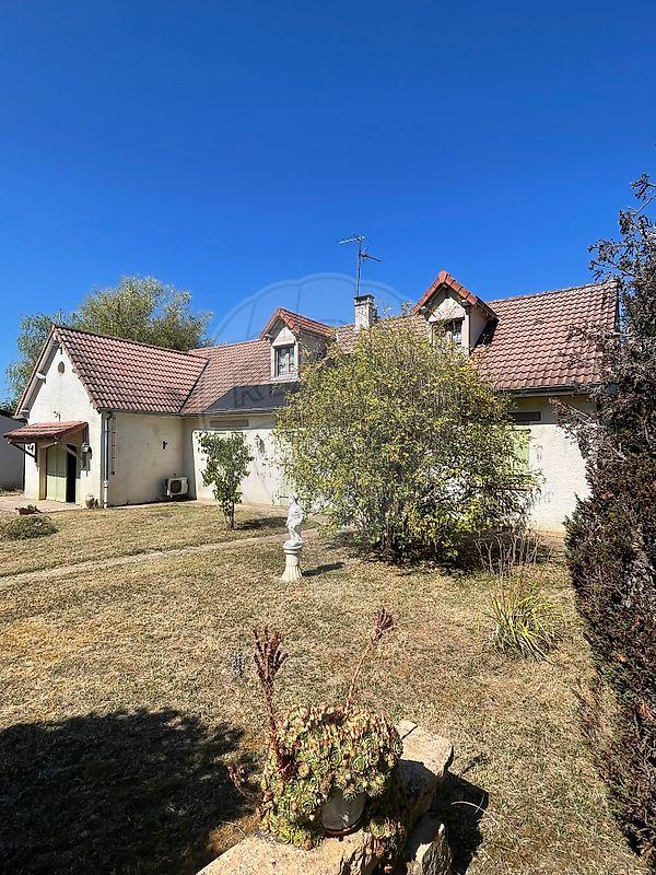 Maison - 152 m² - 6 pièces