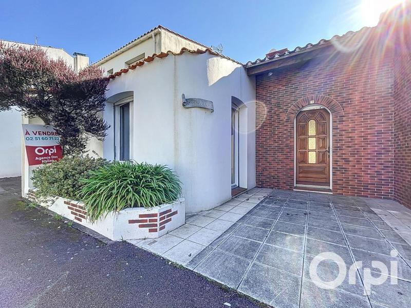 Maison - 104 m² - 5 pièces