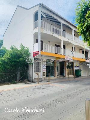 Immeuble - 300 m² - 9 pièces