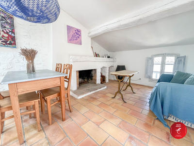 Maison - 219 m² - 10 pièces