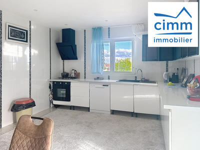 Maison - 146 m² - 6 pièces