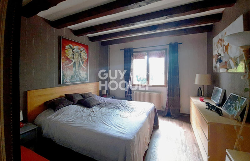 Maison - 180 m² - 7 pièces