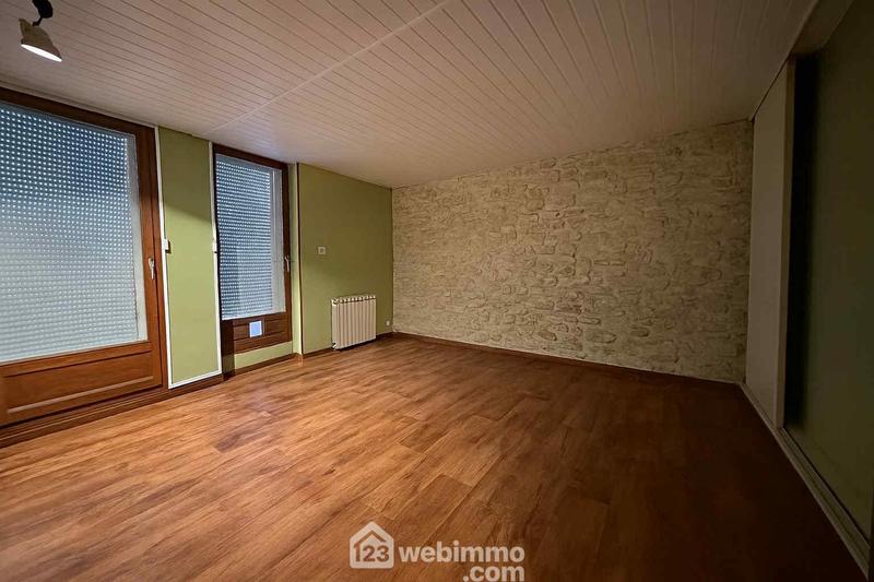 Maison - 255 m² - 8 pièces