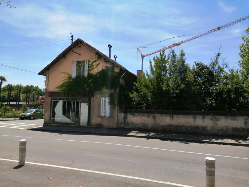 Maison - 350 m² - 11 pièces