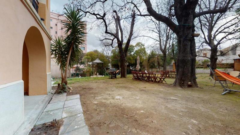 Chambre - 11 m² - 15 pièces