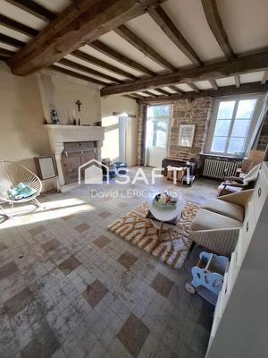 Maison - 194 m² - 8 pièces