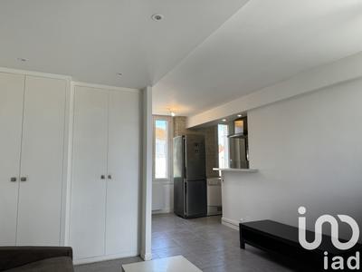 Studio - 30 m² - 1 pièce