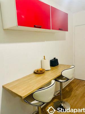 Chambre - 9 m² - 1 pièce