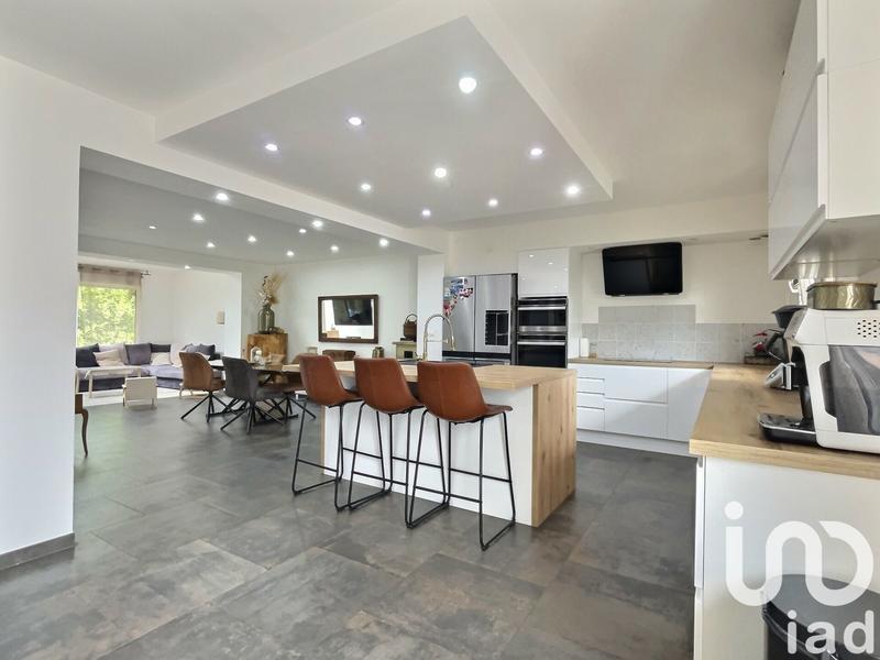 Maison - 142 m² - 5 pièces