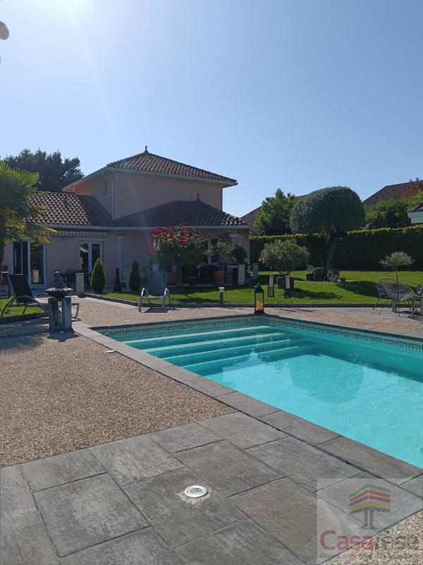 Maison - 123 m² - 6 pièces