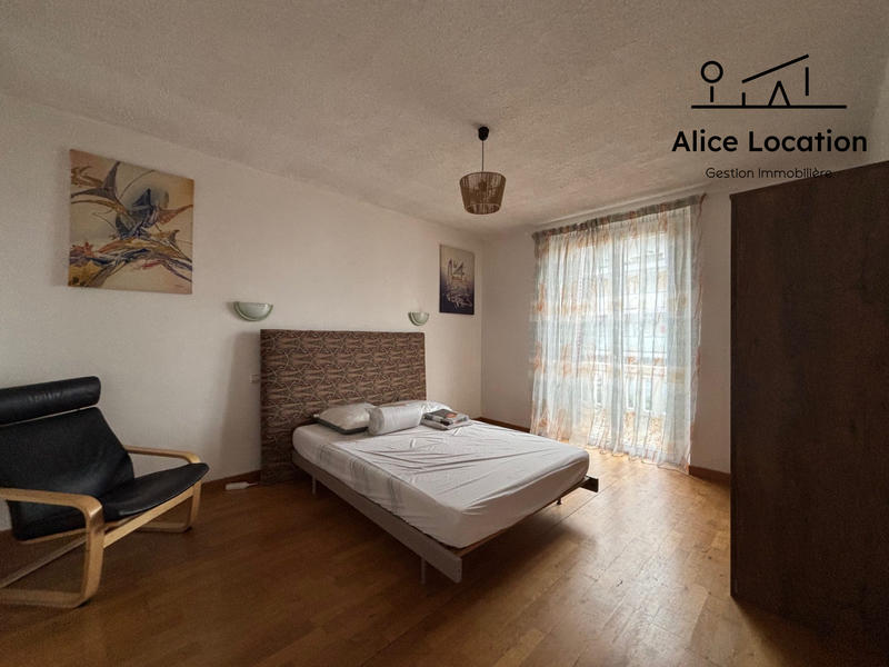 Appartement - 76 m² - 3 pièces