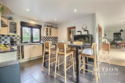 Maison - 143 m² - 5 pièces