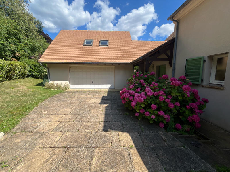 Maison - 187 m² - 7 pièces