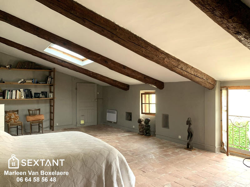 Maison - 161 m² - 6 pièces